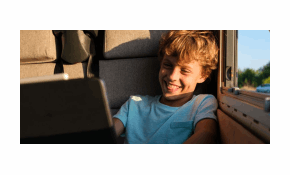 Teen survey reveals scale of problematic social media use